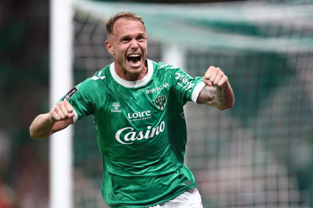 L&rsquo;AS Saint-Étienne maintient son avance, Nantes reste en difficulté après la deuxième journée de Ligue 2