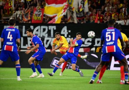 Lens s&rsquo;impose face au PSG lors du Trophée des champions